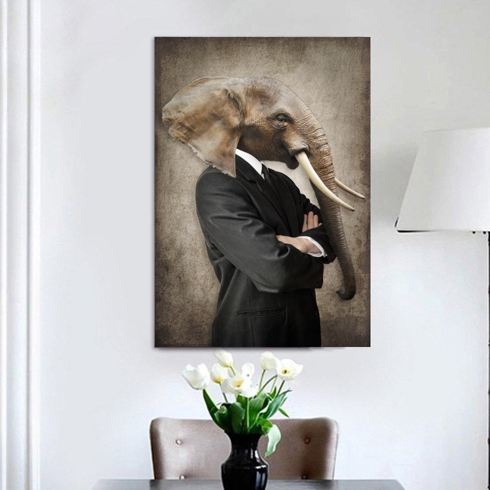 Schilderij Elephant In A Suit (Canvas)